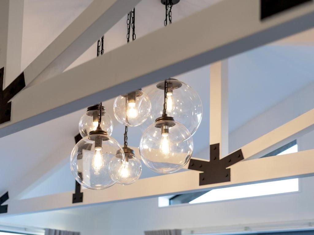 Black Barn Modern: Luxe Martinborough Escape Buitenkant foto